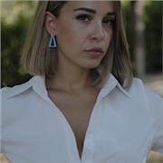 Laureata in Giurisprudenza e praticante avvocato presso l’Ordine di Torino impartisce lezioni di Diritto